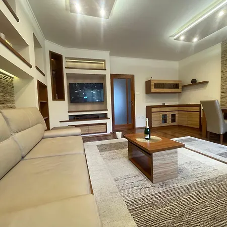 Nyugalomvar Exclusive Vendeghaz Apartament